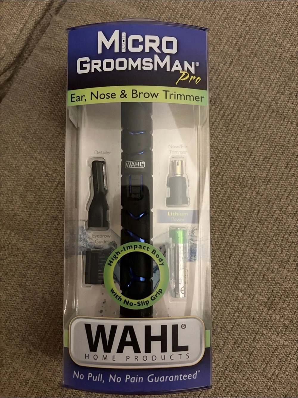 Wahl Black & Blue Micro GroomsMan Pro Ear Nose Brow Trimmer
